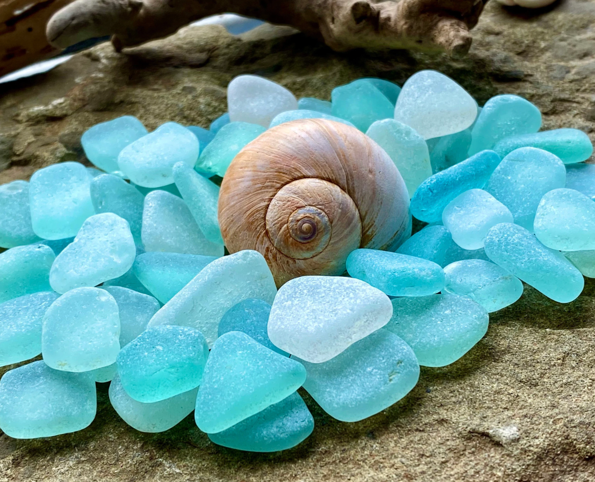 Tiny Aqua Sea Glass Set of 12 – Genuine Beach Glass 0.5–1.5 cm – Micro Sea Glass for Jewelry, Resin & Mosaic Craft (B020)