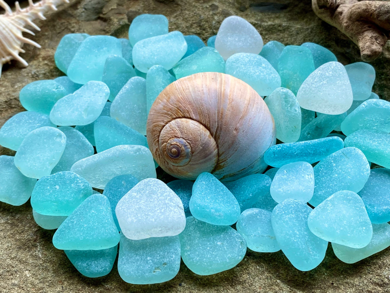 Tiny Aqua Sea Glass Set of 12 – Genuine Beach Glass 0.5–1.5 cm – Micro Sea Glass for Jewelry, Resin & Mosaic Craft (B020)