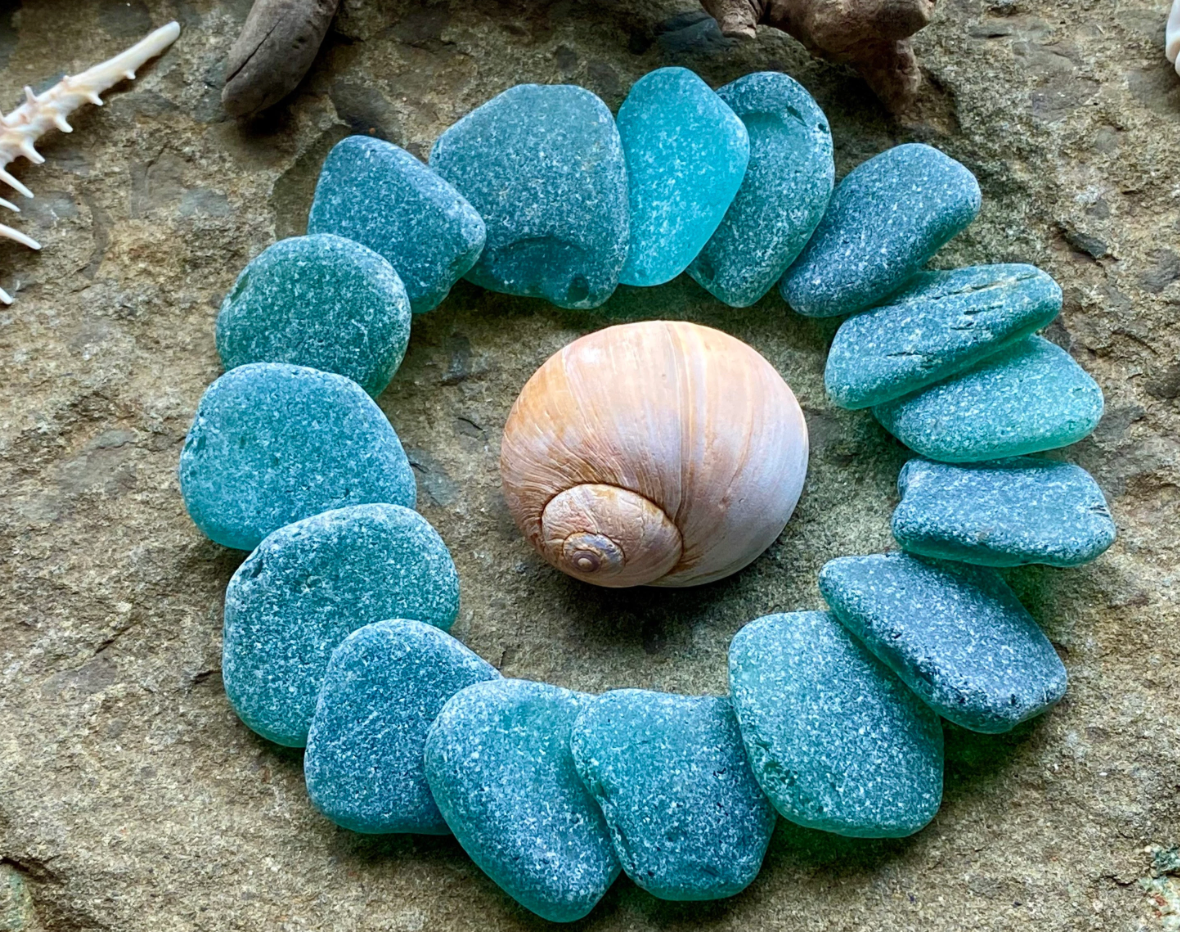 Dark Aqua Sea Glass Set of 12 – Genuine Beach Glass Mixed Sizes 1–3 cm – Jewelry & Craft Supply (B060)