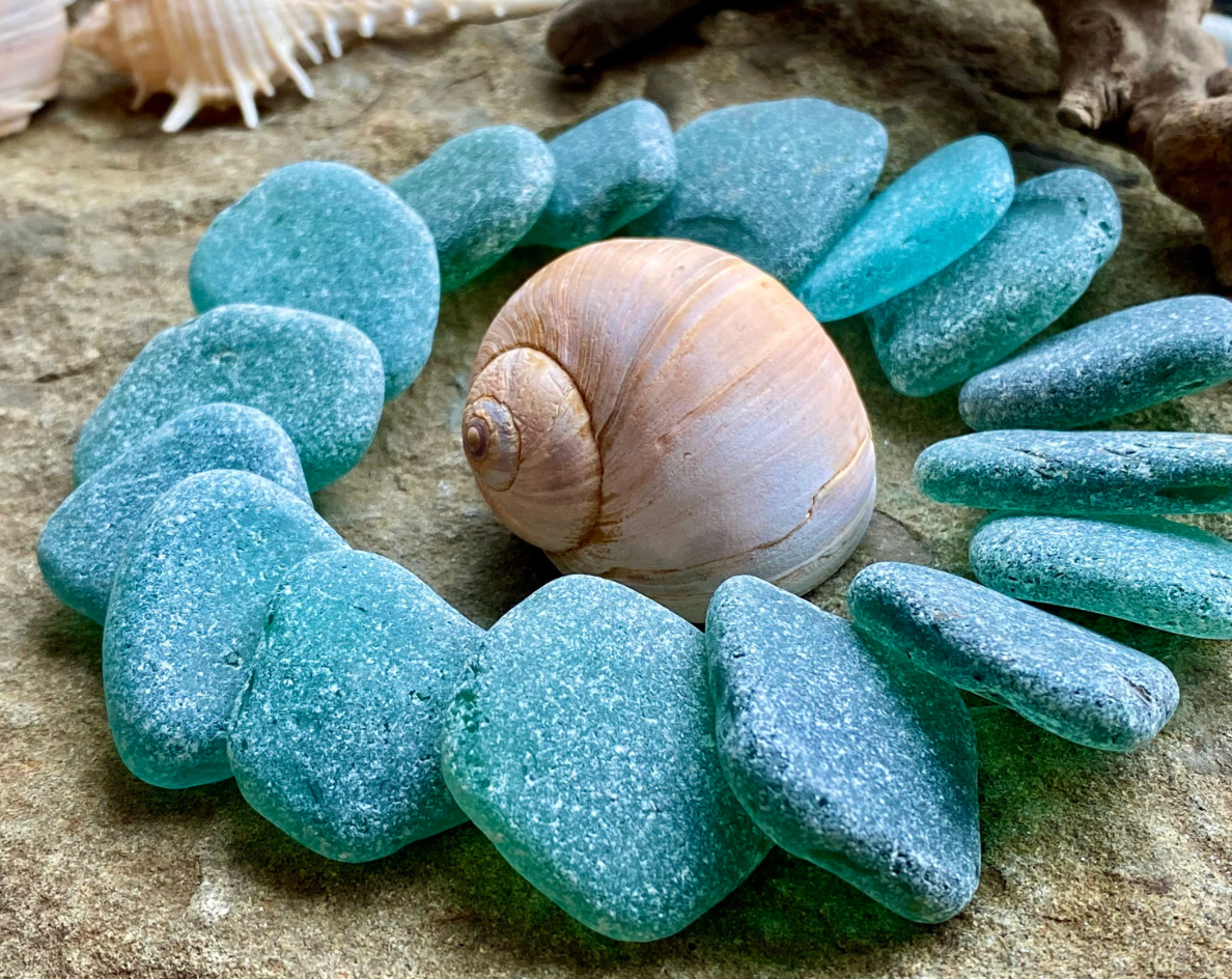 Dark Aqua Sea Glass Set of 12 – Genuine Beach Glass Mixed Sizes 1–3 cm – Jewelry & Craft Supply (B060)