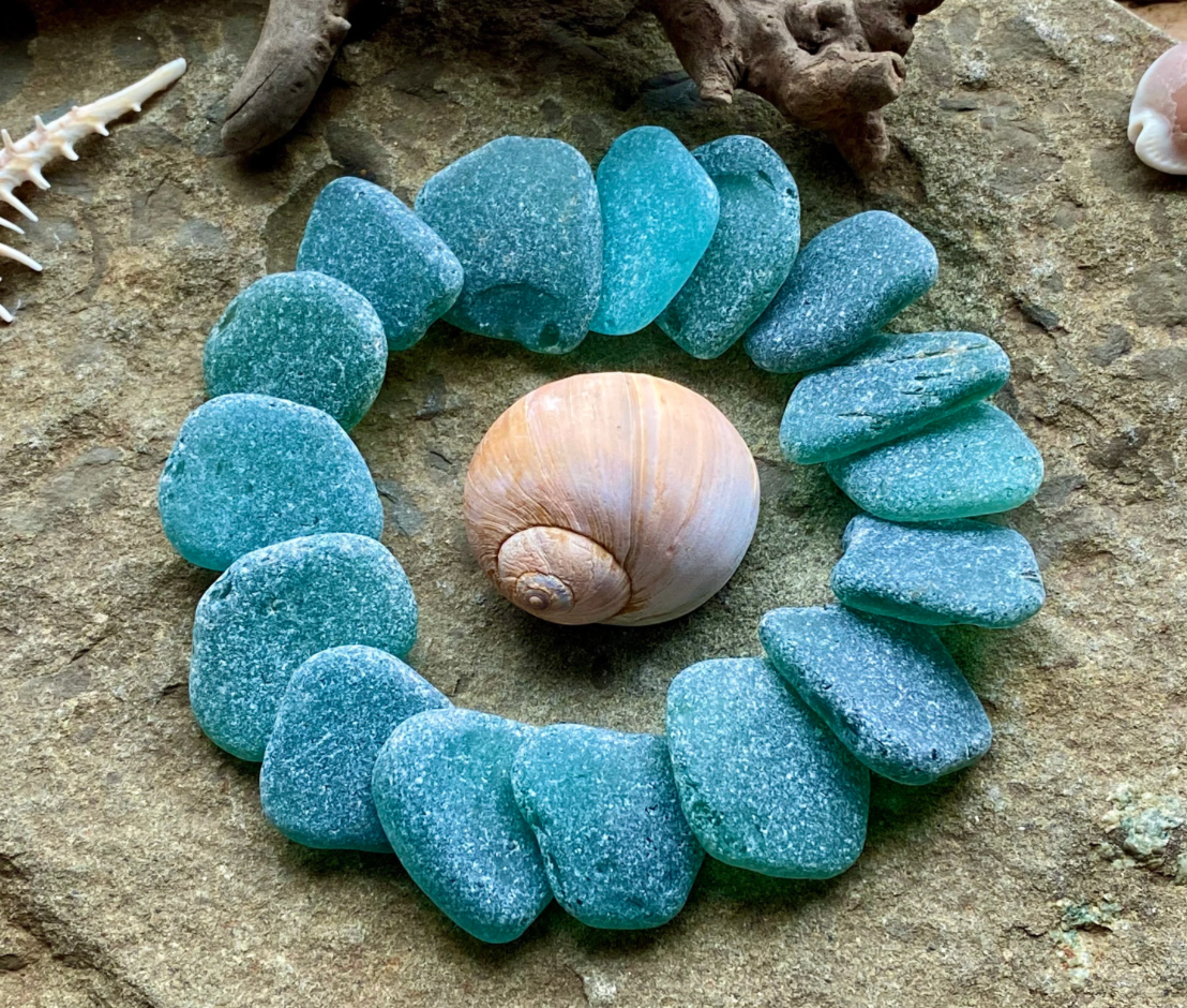 Dark Aqua Sea Glass Set of 12 – Genuine Beach Glass Mixed Sizes 1–3 cm – Jewelry & Craft Supply (B060)