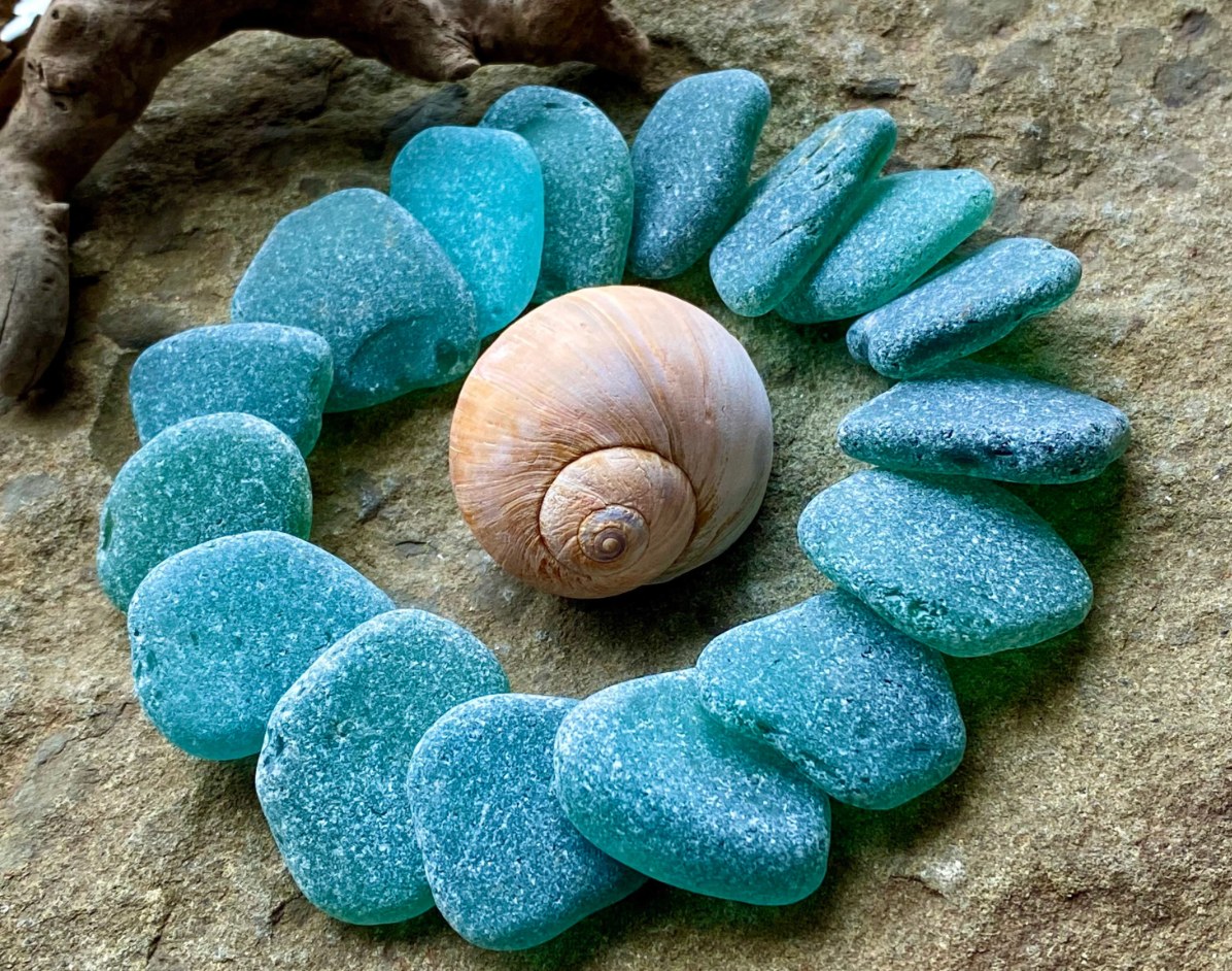 Dark Aqua Sea Glass Set of 12 – Genuine Beach Glass Mixed Sizes 1–3 cm – Jewelry & Craft Supply (B060)
