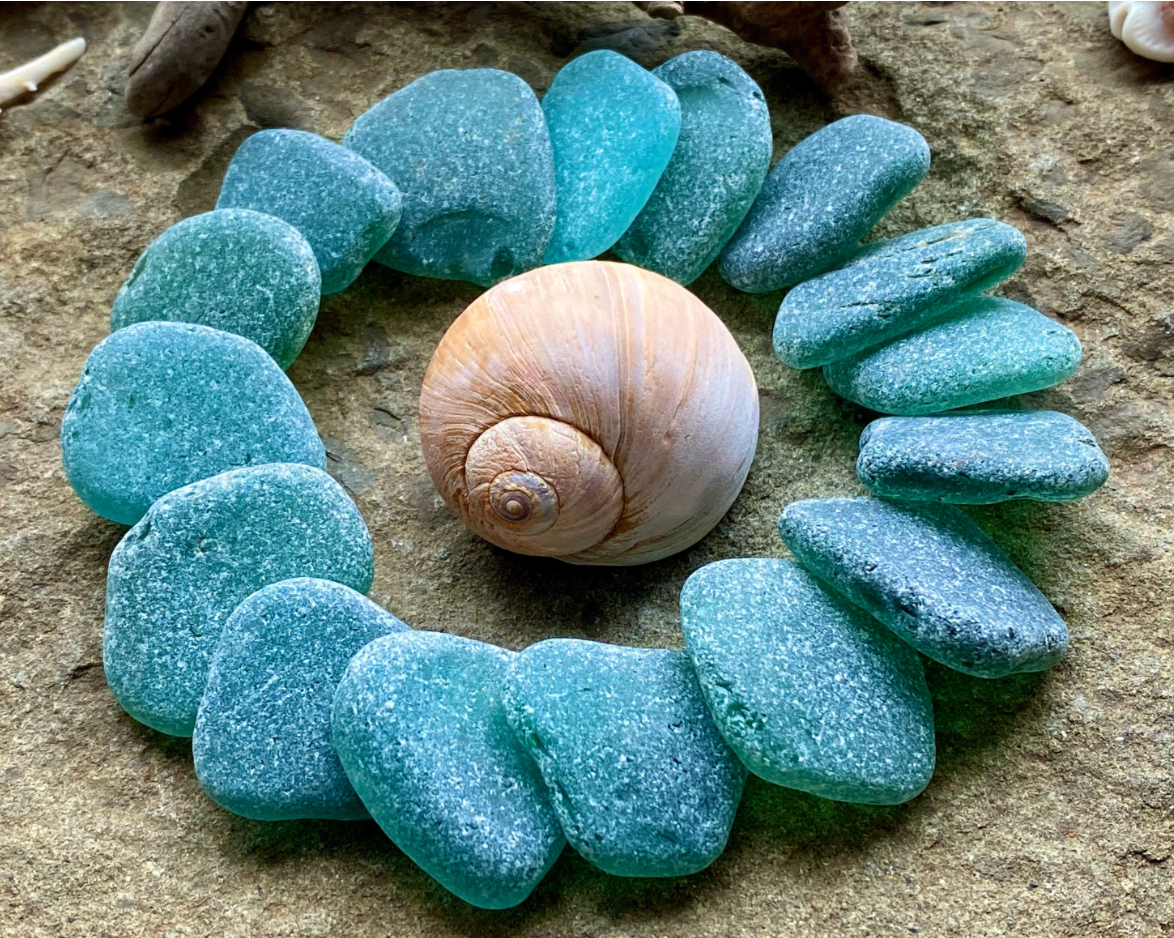 Dark Aqua Sea Glass Set of 12 – Genuine Beach Glass Mixed Sizes 1–3 cm – Jewelry & Craft Supply (B060)