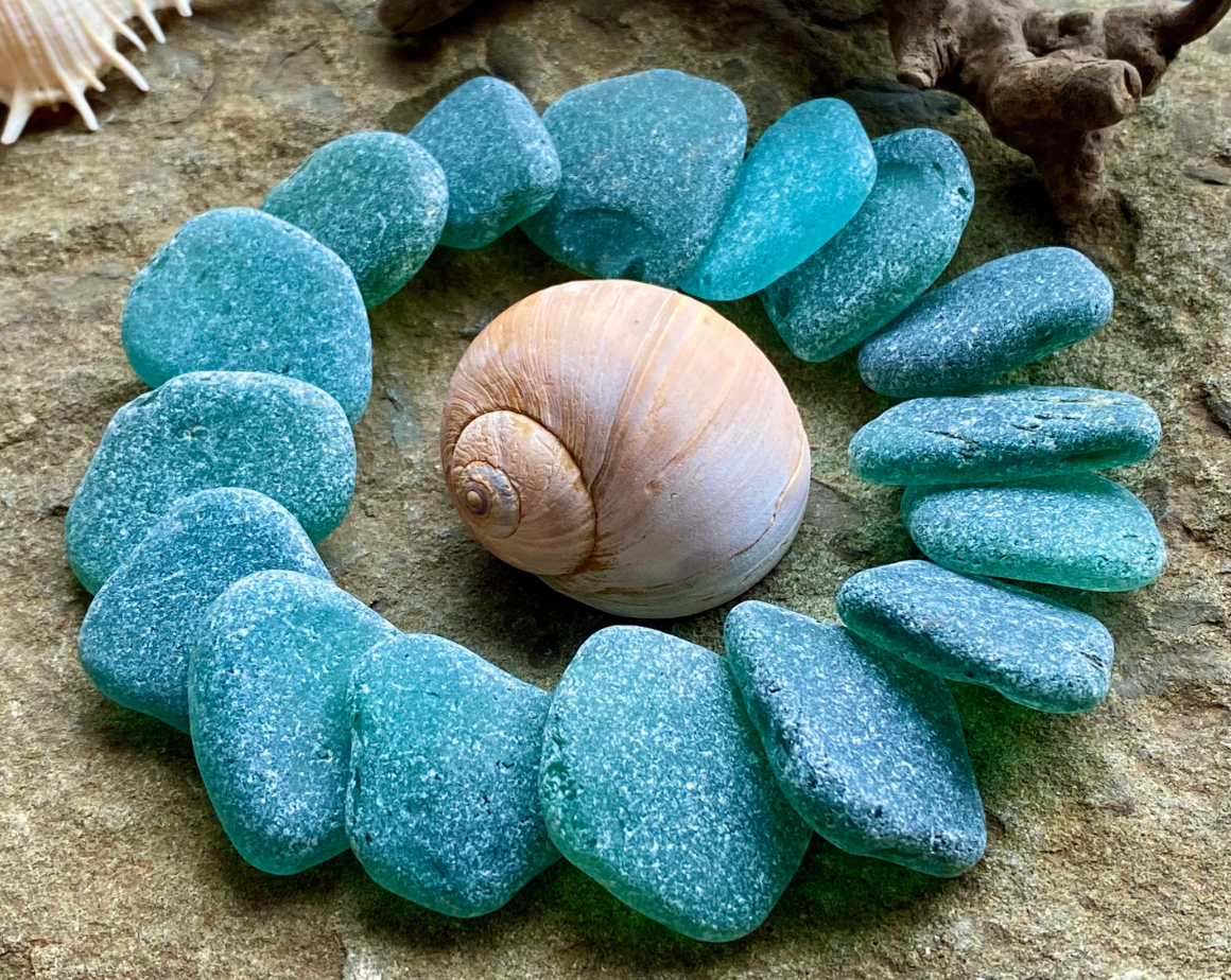 Dark Aqua Sea Glass Set of 12 – Genuine Beach Glass Mixed Sizes 1–3 cm – Jewelry & Craft Supply (B060)