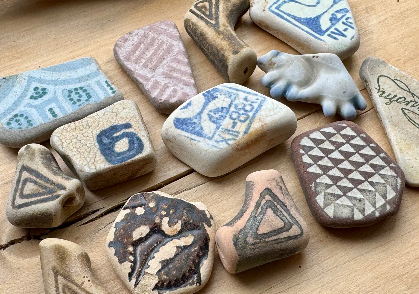 13 pcs Sea Pottery Shards Mix – Japanese Sea Ceramics #057 – Beach Pottery for Crafts, Jewelry Making, Mosaic Supplies, Authentic Beach Finds
