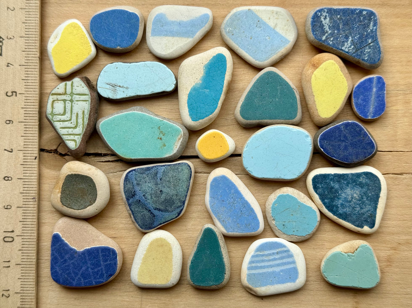 Japanese Sea Pottery & Sea Glass Mix #061 – 25 pcs 80g Authentic Beach Pottery for Jewelry, Mosaic & Crafts
