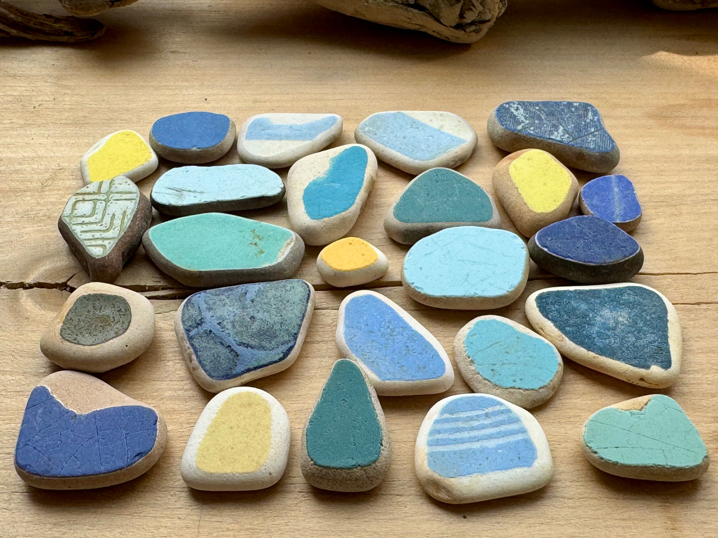 Japanese Sea Pottery & Sea Glass Mix #061 – 25 pcs 80g Authentic Beach Pottery for Jewelry, Mosaic & Crafts