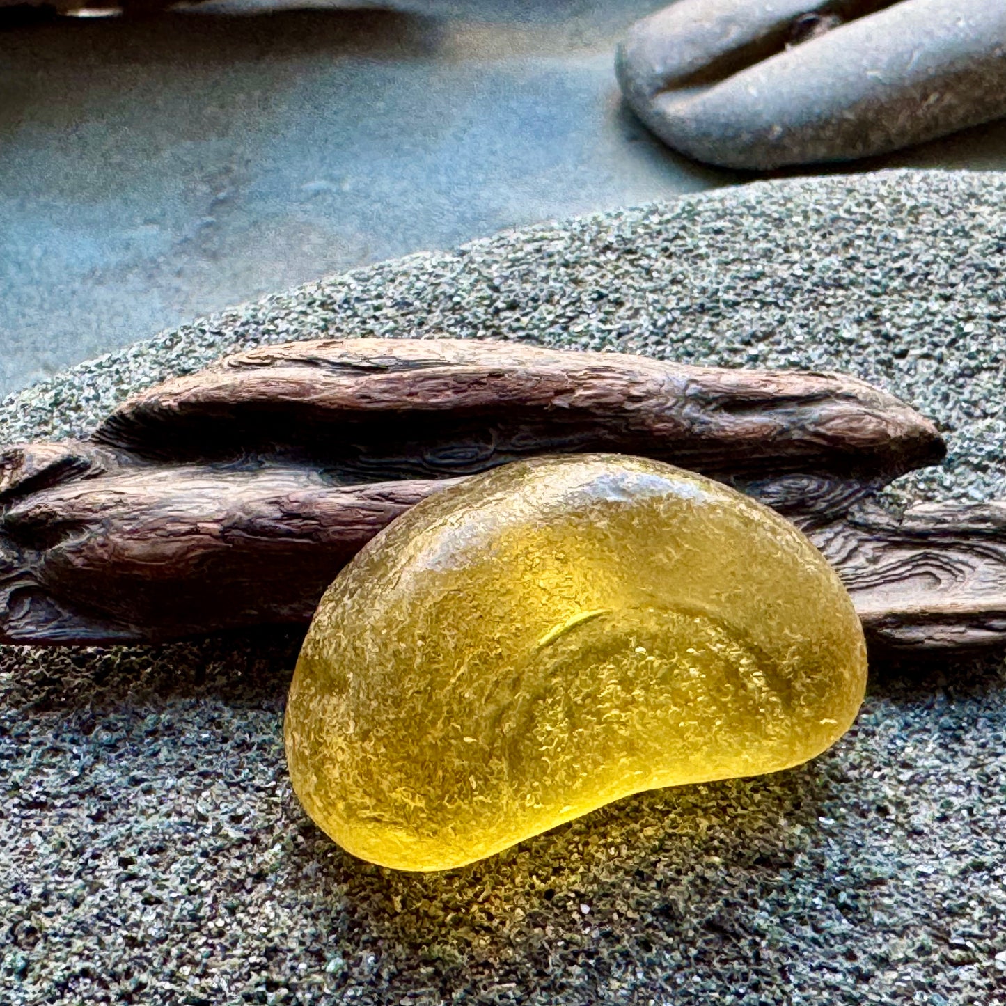 Amber Bottle Base Sea Glass A2423 • Genuine Beach Glass Pendant Piece • Rare Honey Sea Glass Jewelry Supply