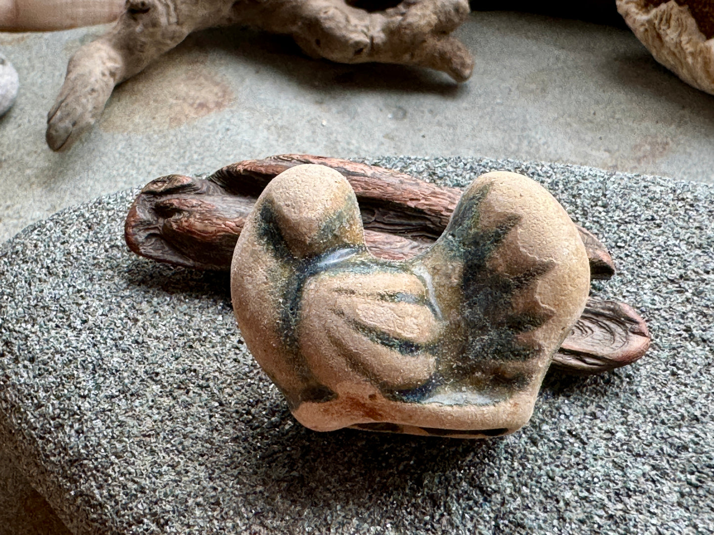 Sea Pottery Bird Figurine – Beach Found Ocean Tumbled Ceramic, Wabi-Sabi Decor, Craft Supply, Sea of Japan A2001