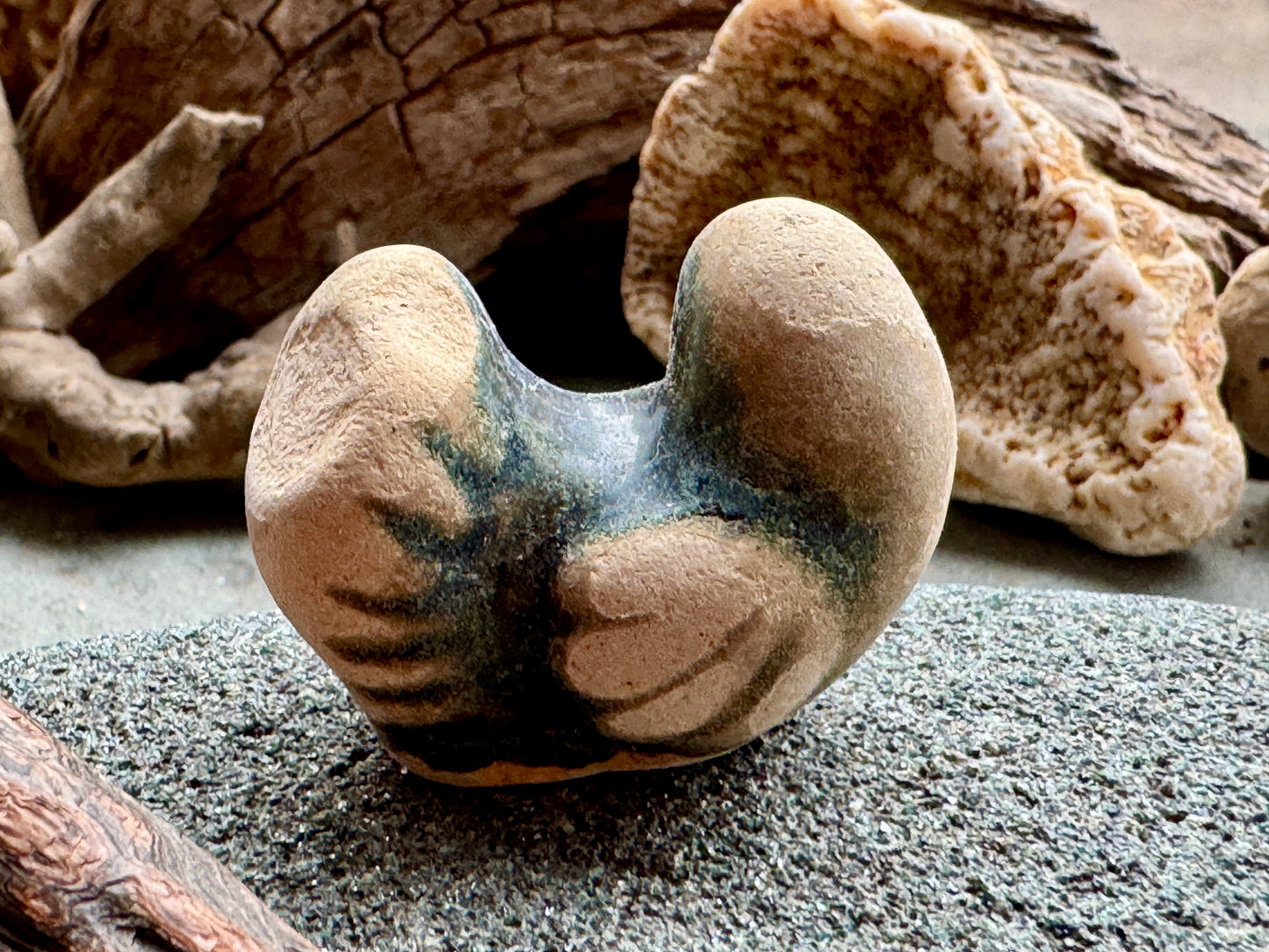 Sea Pottery Bird Figurine – Beach Found Ocean Tumbled Ceramic, Wabi-Sabi Decor, Craft Supply, Sea of Japan A2001